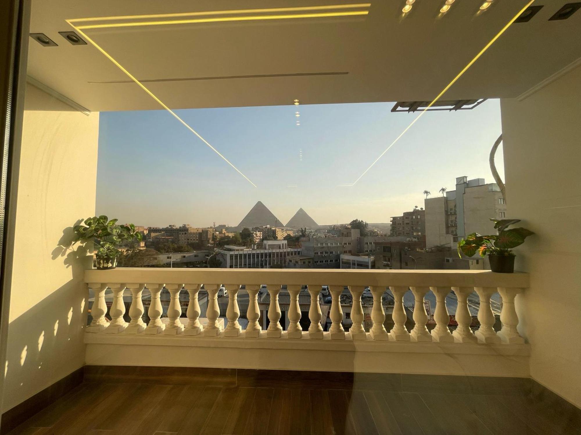 Hotel Roone Pyramids Gust House 4*
